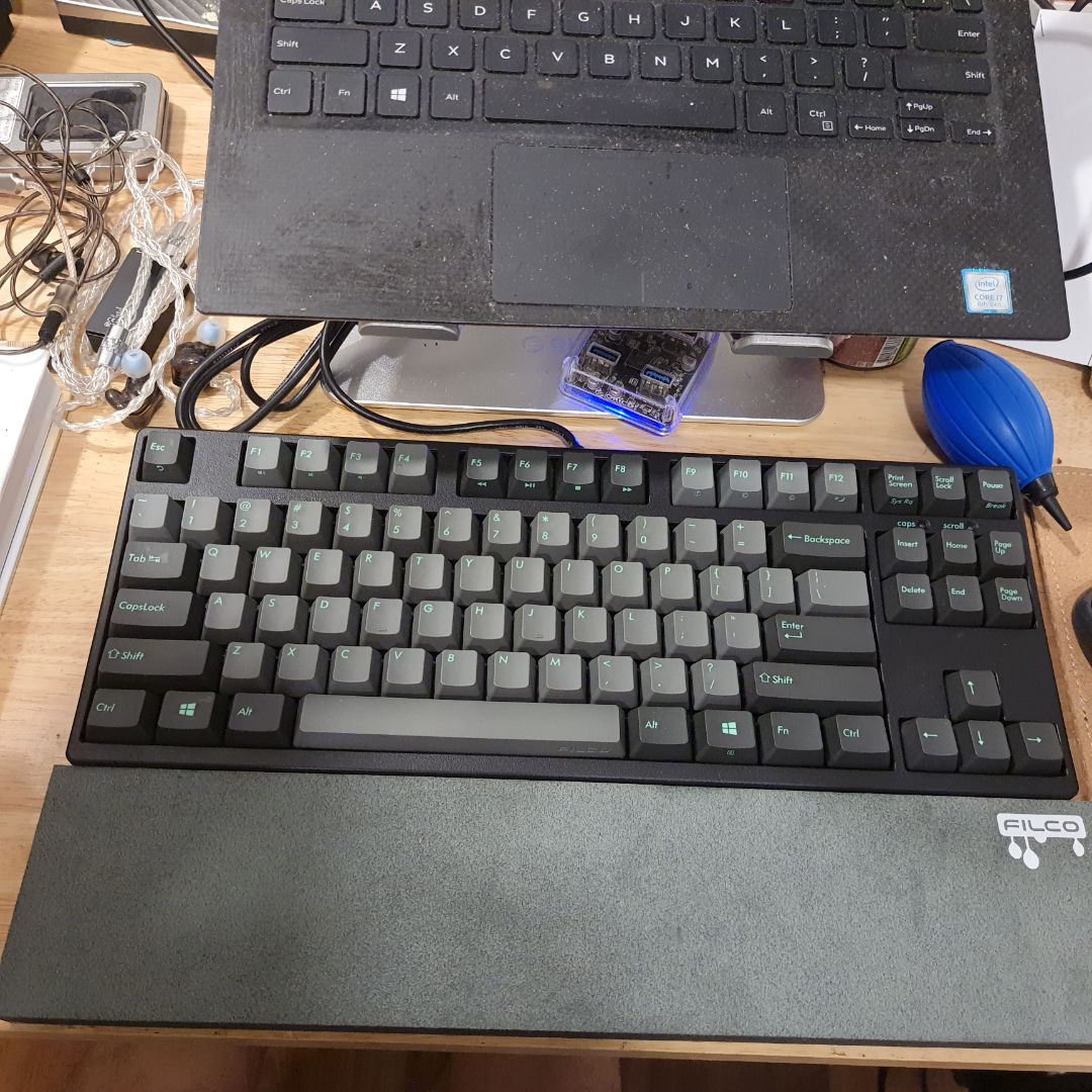 Kê tay Made in Japan. Mềm mại và dày. Mặt tiếp xúc với tay có lớp sợi mềm như lông Kê tay Made in Japan. Mềm mại và dày. Mặt tiếp xúc với tay có lớp sợi mềm như lông