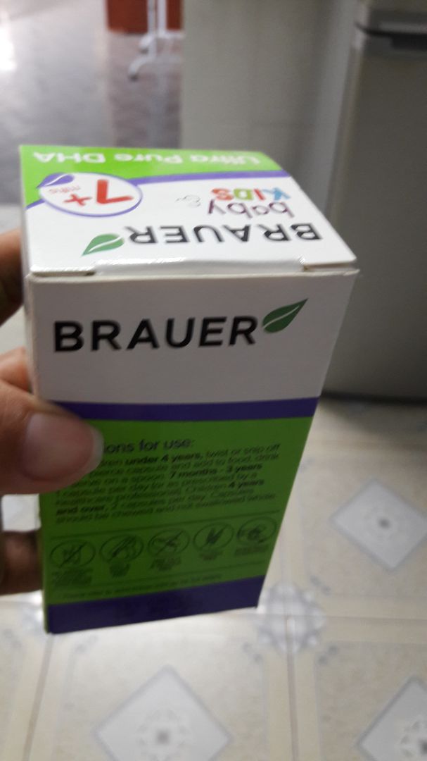 hộp k tem thế này là sao hàng cho trẻ nhỏ mà vậy sao dám dùng hộp k tem thế này là sao hàng cho trẻ nhỏ mà vậy sao dám dùng