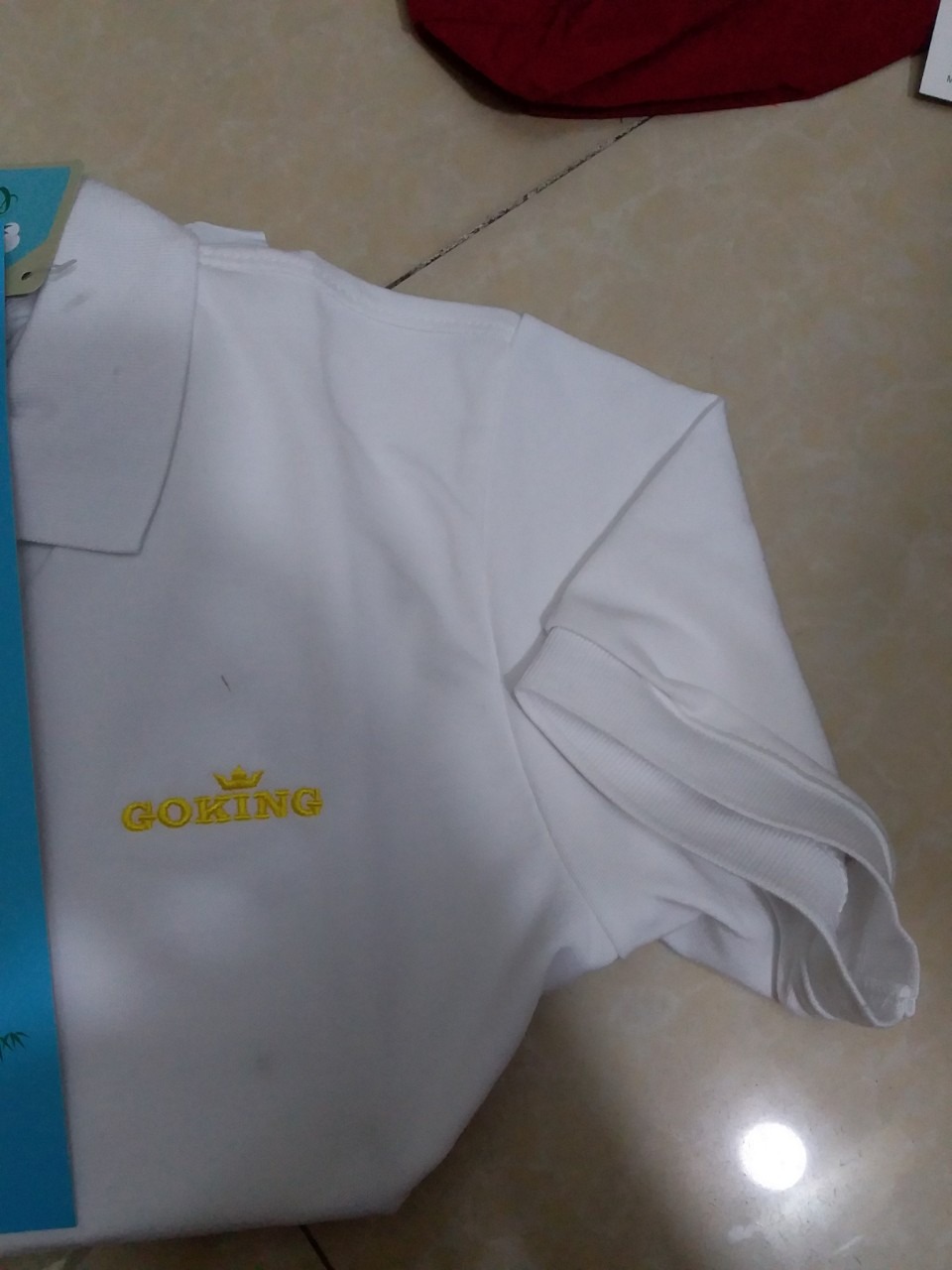 chất da cá thì dày dặn rồi, vải mặc êm nè, khô bị cứng như 1 số chổ khác bán, vải áo mặc không bị ngứa, chỉ có chổ đường may chưa đẹp shop coi cải thiện