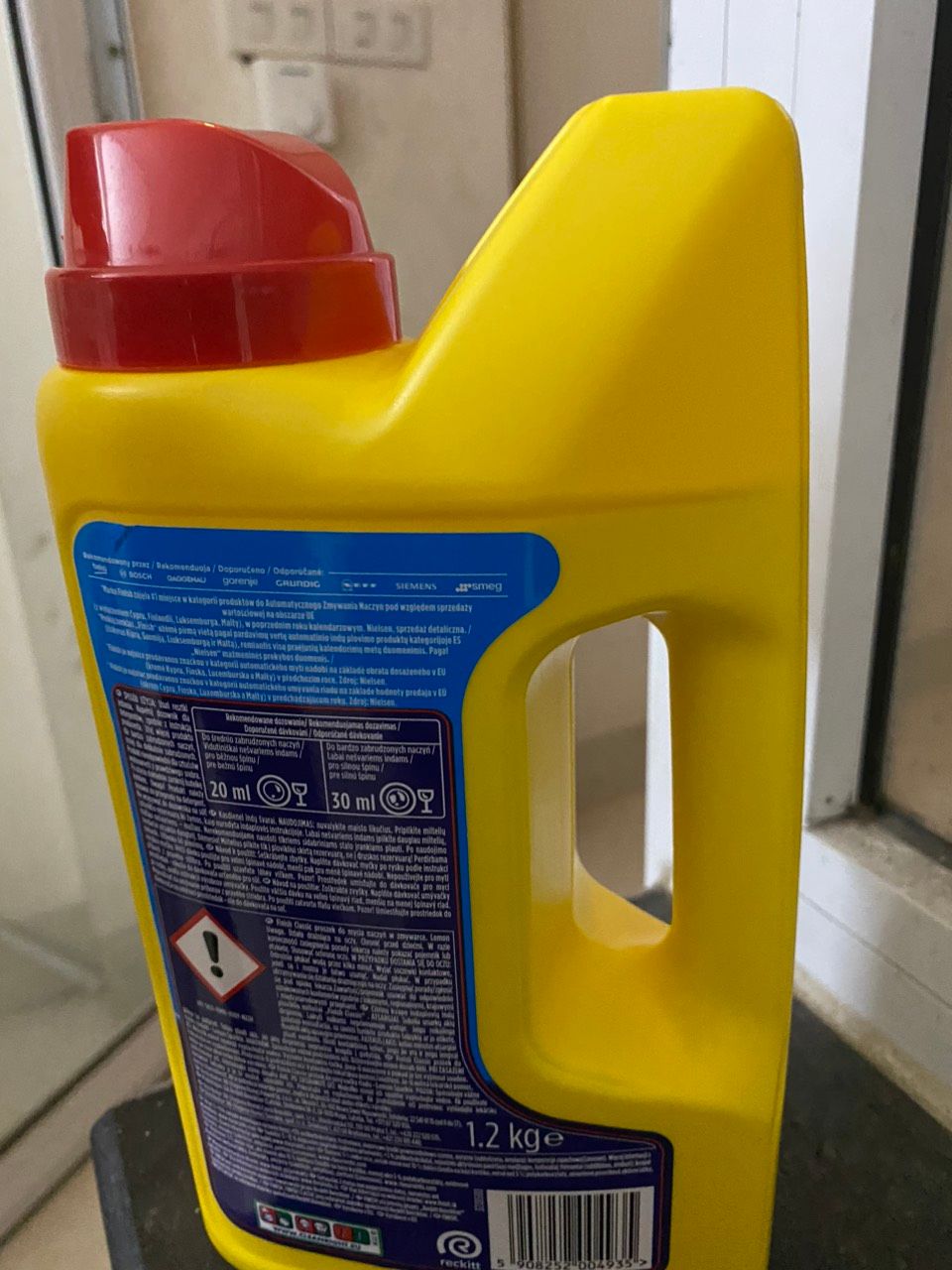 Đóng gói khá chắc chắn, giao hàng nhanh, hành chính hãng, rửa sạch và mùi dịu hơn loại đợt trước mình mua, rất.ok