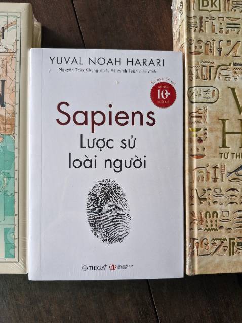 Chất lượng nội dung không thể chê được, mua phiên bản nhỏ gọn để dễ mang theo