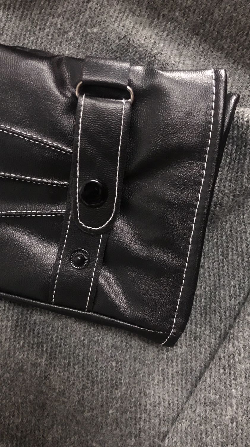 Mình thấy sản phẩm khá là ok. Da mềm mại có lớp lót trong tạo cảm giác thoải mái. Da có độ co giãn tốt. Trước mình cũng dùng găng tay da rồi cơ mà chưa thấy đôi nào ưng ý như đôi này. Đẹp vừa tay nữa. Găng tay tốt cảm ơn shop.