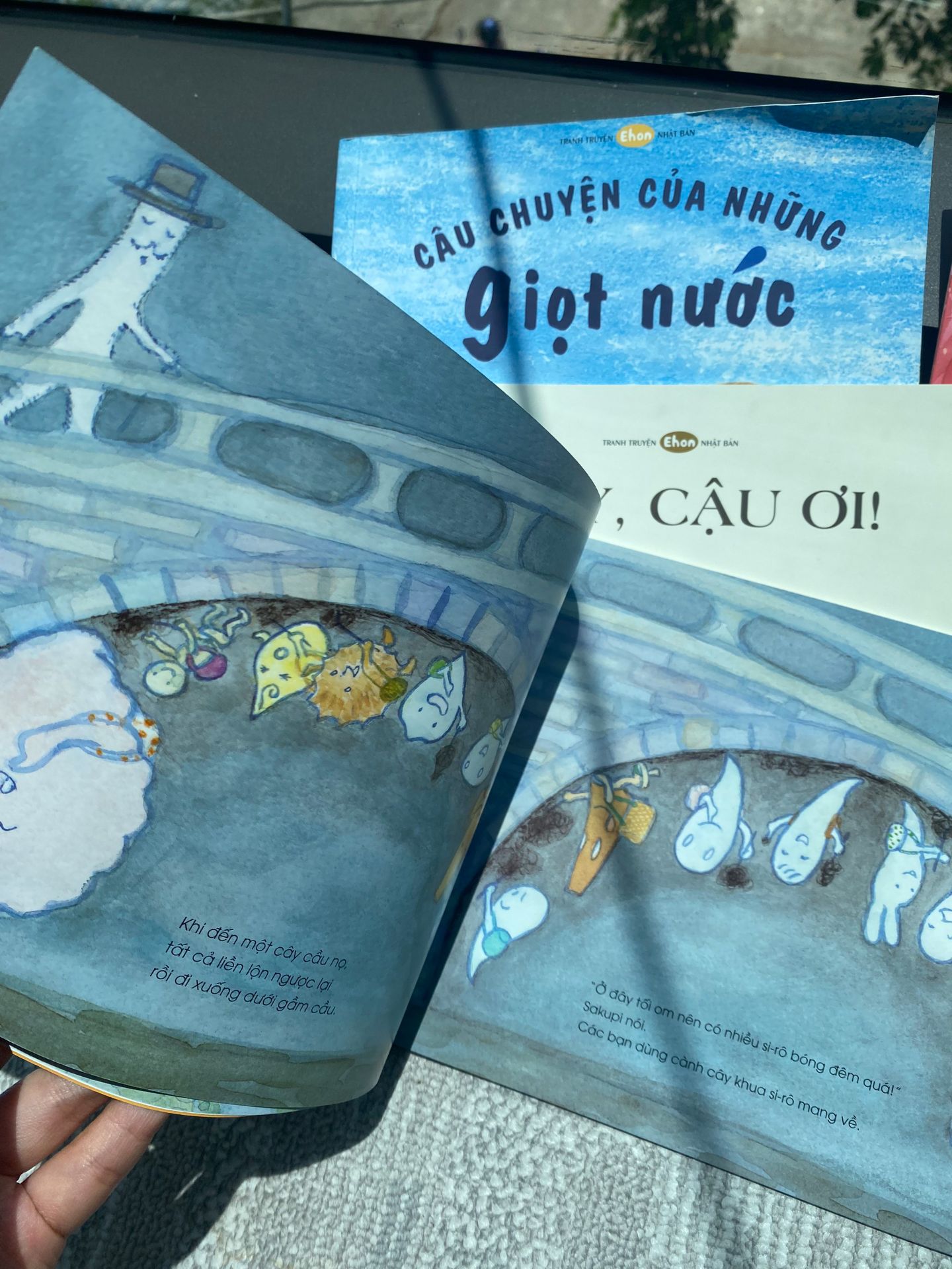 ngạc nhiên vì con mình không thấy sợ cuốn này mà còn hỏi lại bố mẹ kĩ hơn về các bạn ma