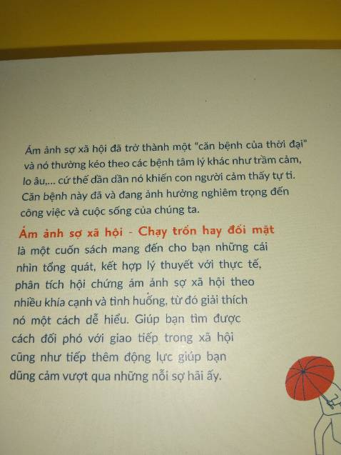 Tiki gói hàng đợt này dùng giấy bill để làm chống sốc(vài miếng) :)),tất cả sách đều bị gãy gáy nhưng với giá này thì chịu, giao nhanh chỉ mong lần sau dùng cái khác để chống sốc, và không bt khi giao hàng bị j mà hộp của mình rách 1 lỗ lớn,sách đã dập nay còn dập hơn :')