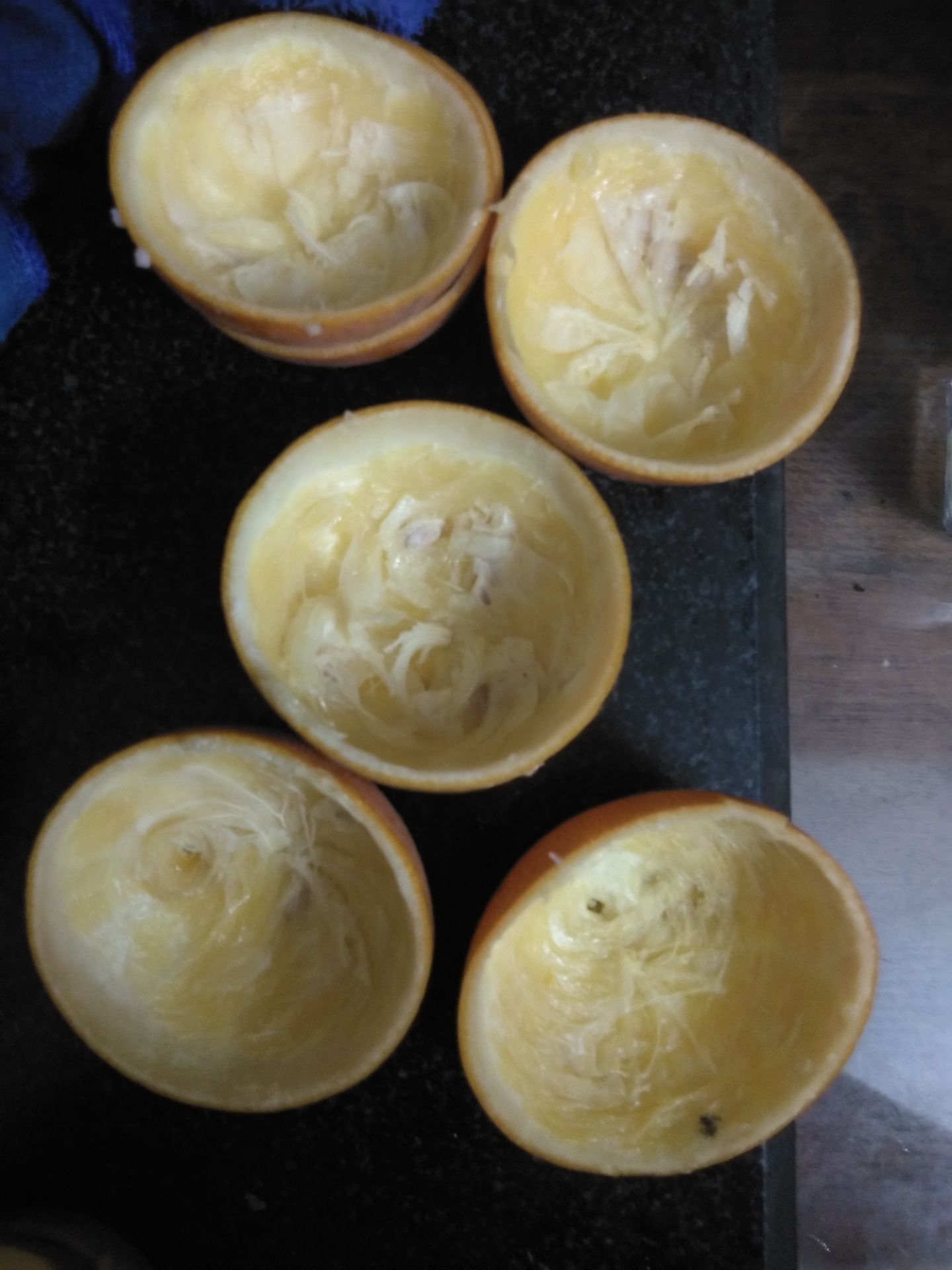 Rất thích máy này.  May là máy cũ vừa hỏng nên mình mua luôn từ mùng 2 tết,  hôm nay giao đến tay mình.  Ai chưa mua vắt cam thì nên mua loại này.  mình mua lúc giảm và có kmai thêm 50k là còn 582k cả vận chuyển.  cảm ơn Tiki trading.  kích hoạt bảo hành cho mình nhé.