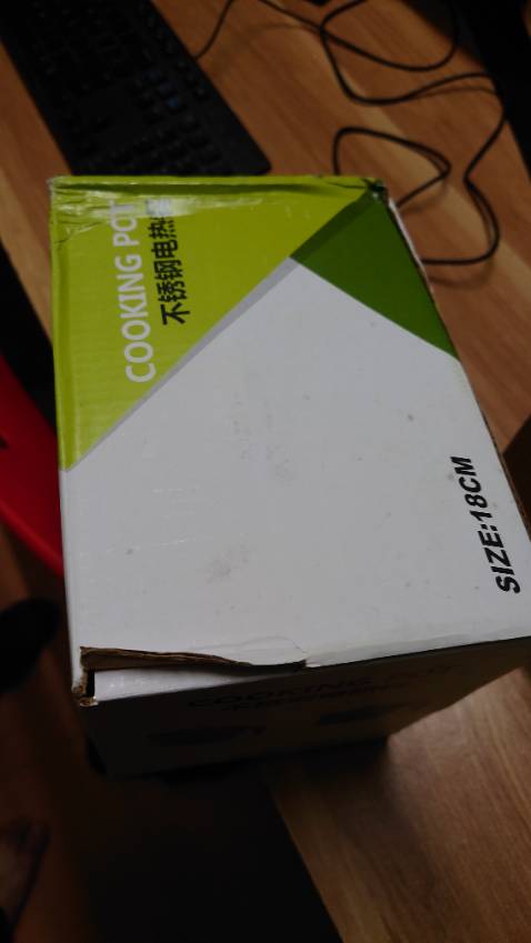 Hàng đóng gói sơ sài, quảng cáo hàng loại 1 mà như hàng loại 3, độ hoàn thiện kém, bẩn dính đen nồi, phần lòng nồi có hiện tượng tróc và bẩn mốc