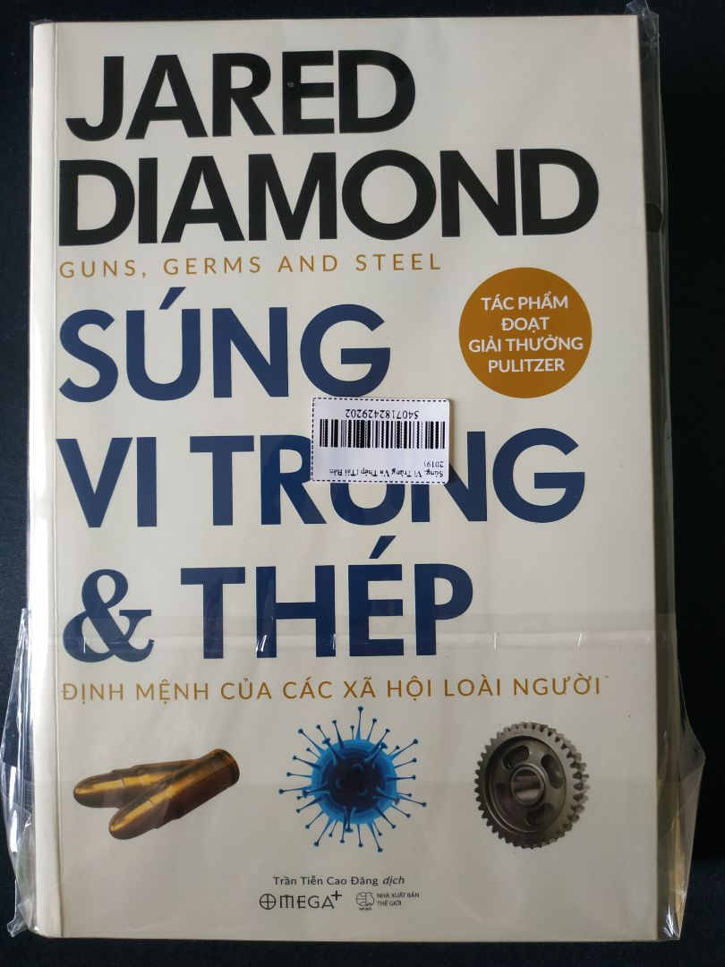Giao hàng đúng thời gian cam kết.
Sách được bọc nilon.
Hình thức sách ổn, không bị bẩn, móp méo, quăn rách.
Nếu tiki lót thêm túi bong bóng khí, hoặc mút chống shock sẽ đảm bảo cho sách hơn.
Lướt nhanh thấy sách có một lỗi bị mất chữ caption ảnh minh họa. Đánh giá cho những người mua sau, không liên quan đến chất lượng cung cấp của Tiki.