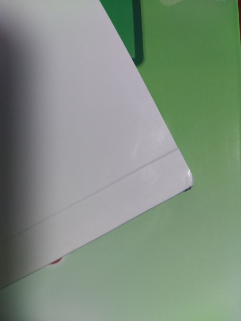 giao hàng nhanh sản phẩm ko dc trọn vẹn cho lắm vì móc méo vài chỗ khi giao hàng