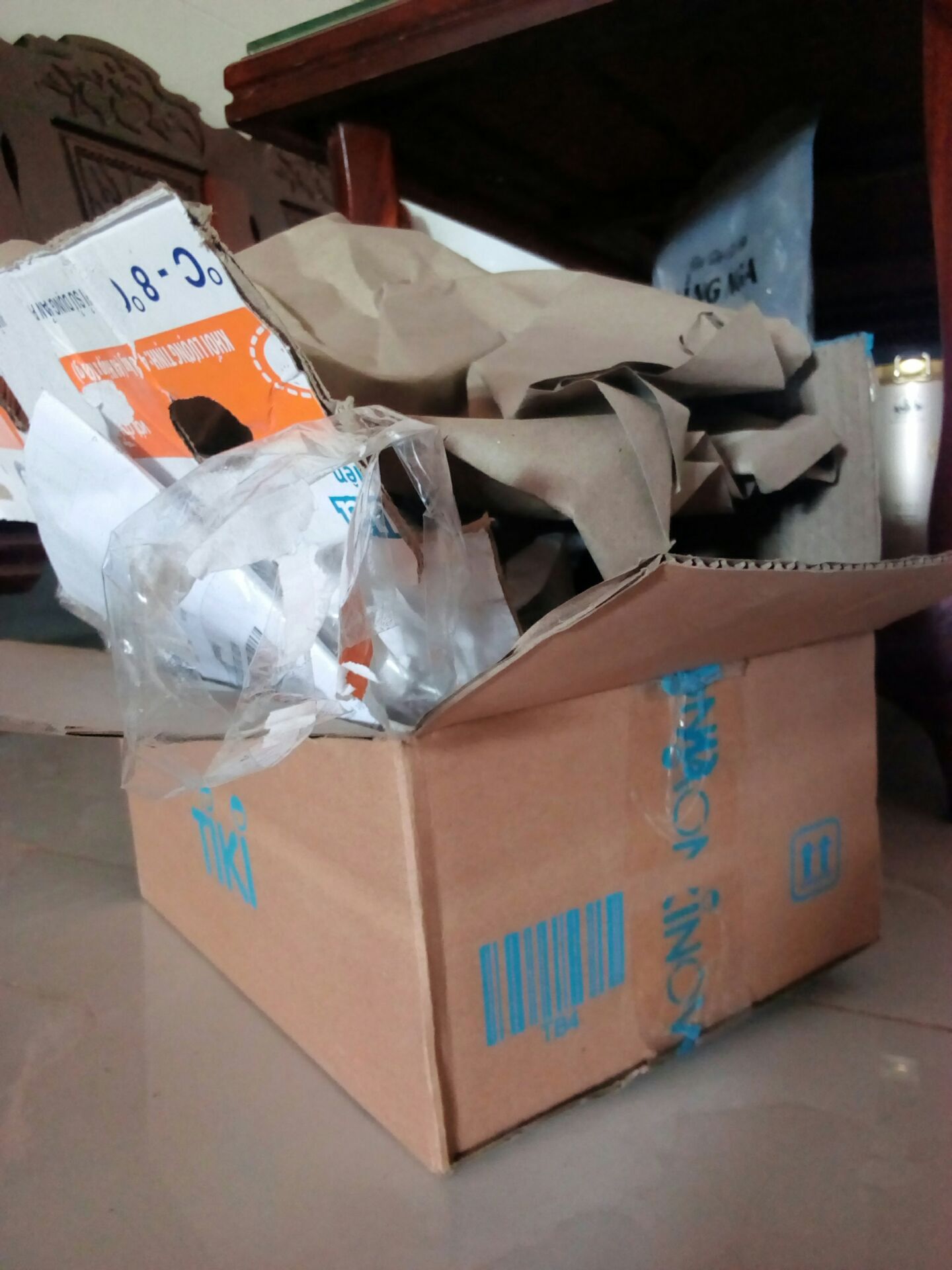 đẹp lắm ạ, tiếng chuông cũng hay nữa. chủ shop gói hàng cực kì có tâm luôn í cẩn thận ghê lắm luôn. sẽ cố gắng ủng hộ shop. với lại hàng giao nhanh hơn cả 2,3 ngày. chấm 5 sao