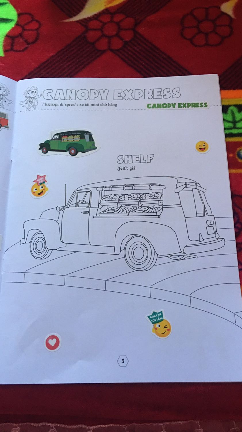 Sách song ngữ anh việt
Có sitcker dán bé rất thích. 
Mình dán luôn để bé dễ theo dõi
Giấy đẹp. Tô màu phù hợp bạn lớn