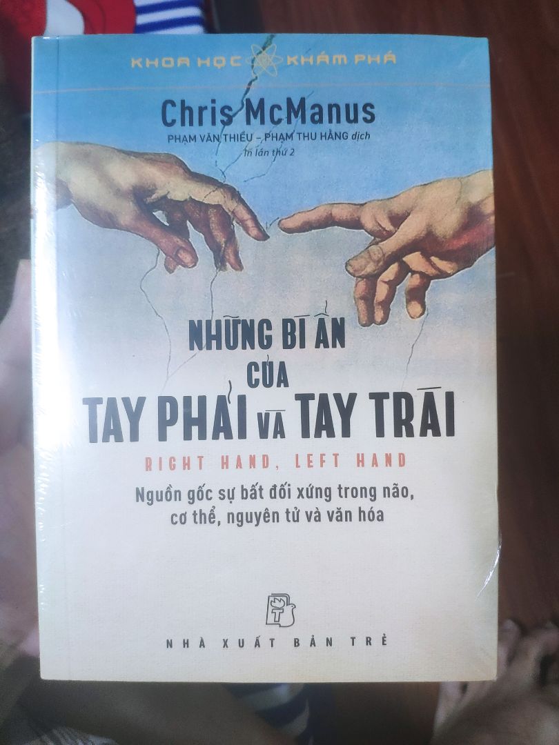 Giao hàng do ảnh hưởng của dịch nên hơi lâu, nhưng đến khi nhận sách thì sách còn mới và nguyên seal. Mua vì muốn tìm hiểu và khai thác khả năng của bản thân