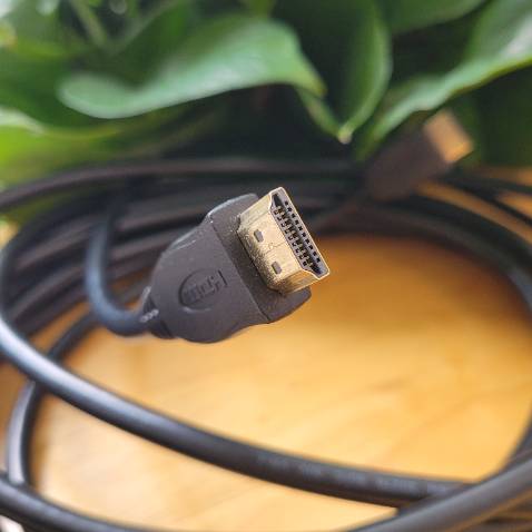 Chất lượng sản phẩm tuyệt vời, kết nối ổn định, truyền tải sắc nét, dây dài 5m nên rất tiện lợi, cho shop 5 sao vì tư vấn hỗ trợ nhiệt tình