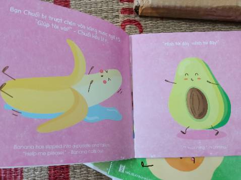 Sách đẹp, sản phẩm giao đúng hạn và gói hàng cẩn thận. Có một điểm trừ là một số trang của sách bị lỗi chưa được cắt rời hết, mình phải lấy kéo cắt ra. Nhưng nhìn chung bộ sách này ổn mình khá hài lòng.