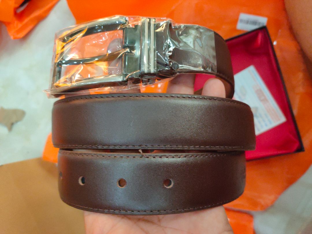 Đẹp. da mềm, may chỉ viền đều và chắc chắn... rất ok