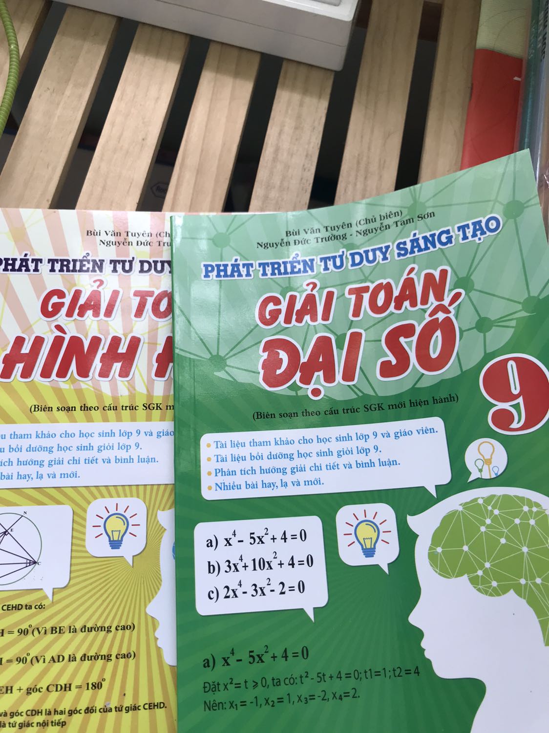 Nội dung phân chia hợp lý, tổng hợp các kiến thức và bài tập rất rõ ràng