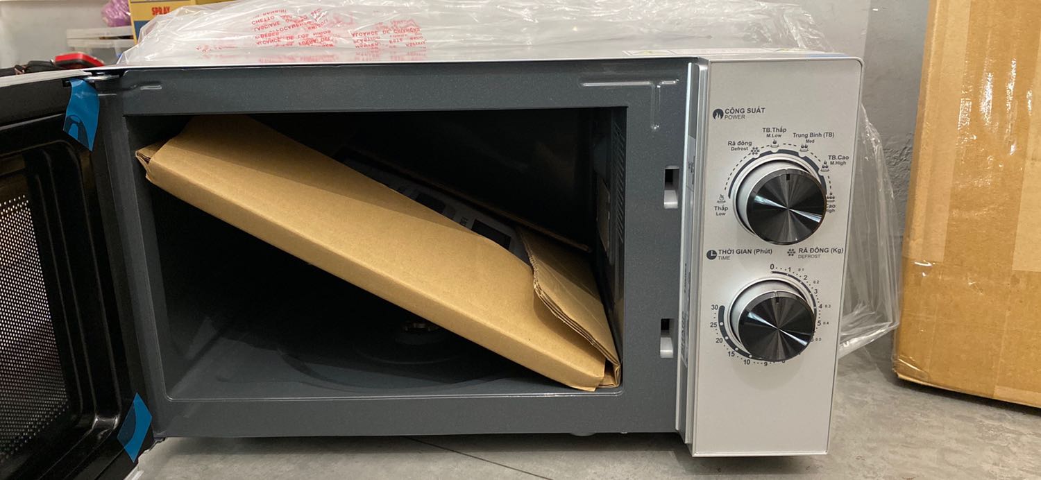 Đặt hàng tiki now giao ngay trong ngày rất tiện. Mới hư cái lò vi sóng cũ nên mình mua cái khác. Hàng điện tử xài 1 thời gian mới biết chất lượng nên ko đánh giá đc gì :D