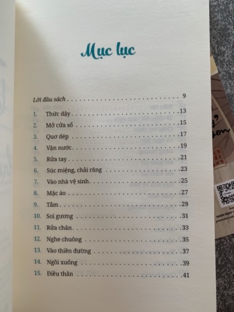 1 cuốn sách ngắn gọn về lối sống tỉnh thức, chánh niệm tỉnh giác trên mọi hành động từ tứ đại oai nghi (đi đứng nằm ngồi) cho đến các tiểu oai nghi khác xoay quanh cuộc sống chúng ta. Ta có thể kết hợp áp dụng 1 phần cuốn sách này lẫn việc tích cực tham gia các khoá thiền Vipassana (do các thiền viện nguyên thuỷ Theravada tổ chức) 10-20ngày để cảm nhận rõ ràng hơn pháp môn tu Thiền 🧘‍♀️ Thực sự vô cùng lợi lạc thân tâm😇