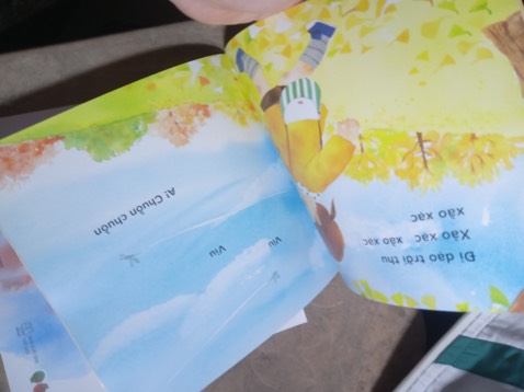 Sumire là cô bé có nhiều cảm xúc, hay khóc nhè nhiều, khi giận, khi vui , khi buồn... Đến mẹ cô bé cũng ko biết sao con khóc nhiều