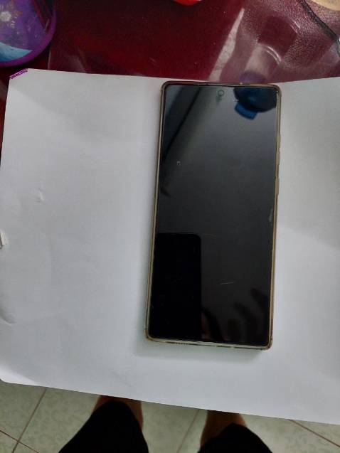 Giường khá ổn, màu đen đẹp mắt,  khá chắc chắn. Giao nhanh, bé thích lắm.  Nhưng vạt Giường khá thưa.