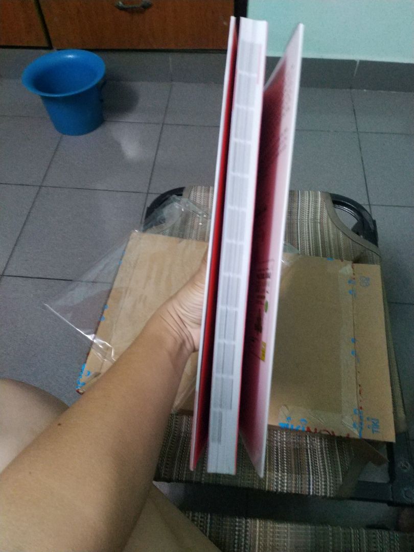 Sách to, đẹp, có đĩa. Chữ hướng dẫn toàn tiếng Nhật, xem hoa mắt, k hiểu gì. Sách to, đẹp, có đĩa. Chữ hướng dẫn toàn tiếng Nhật, xem hoa mắt, k hiểu gì.