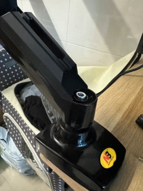 Check giúp cái chan arm vặn hết cỡ nó vẫn lung lay. mình đã mua 1 cái trước dùng bình thường. Hàng này lỗi r shop ơi

—-

Ok shop đã xử lí đổi mới, thankiu