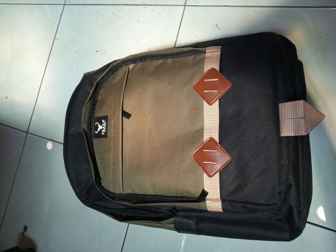 đẹp y hình, bên trong rộng rãi lắm luôn..............