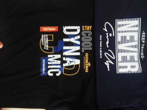 Thật sự ở Việt Nam giờ rất hiếm áo đúng 100% cotton. Toàn để tem mạc là 100%, nhưng người biết xài hàng là biết ngay là vải pha polyester. Ủng hộ các thương hiệu làm ăn uy tín như Goking. Áo mặc mát, hình in mềm rõ nét, nghệ thuật. Mình xài Goking chắc cũng 3 năm nay rồi.