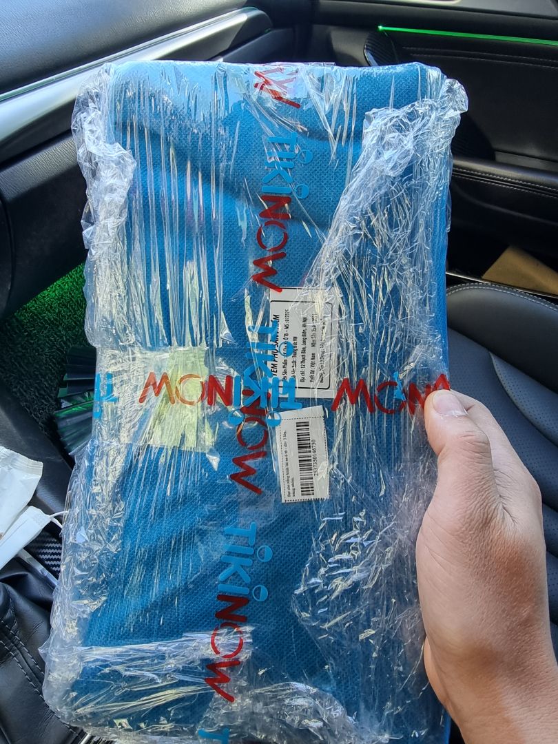 yêu cầu đổi hoặc hoàn tiền cho tôi. sản phẩm không đúng với mô tả.và hình ảnh bán