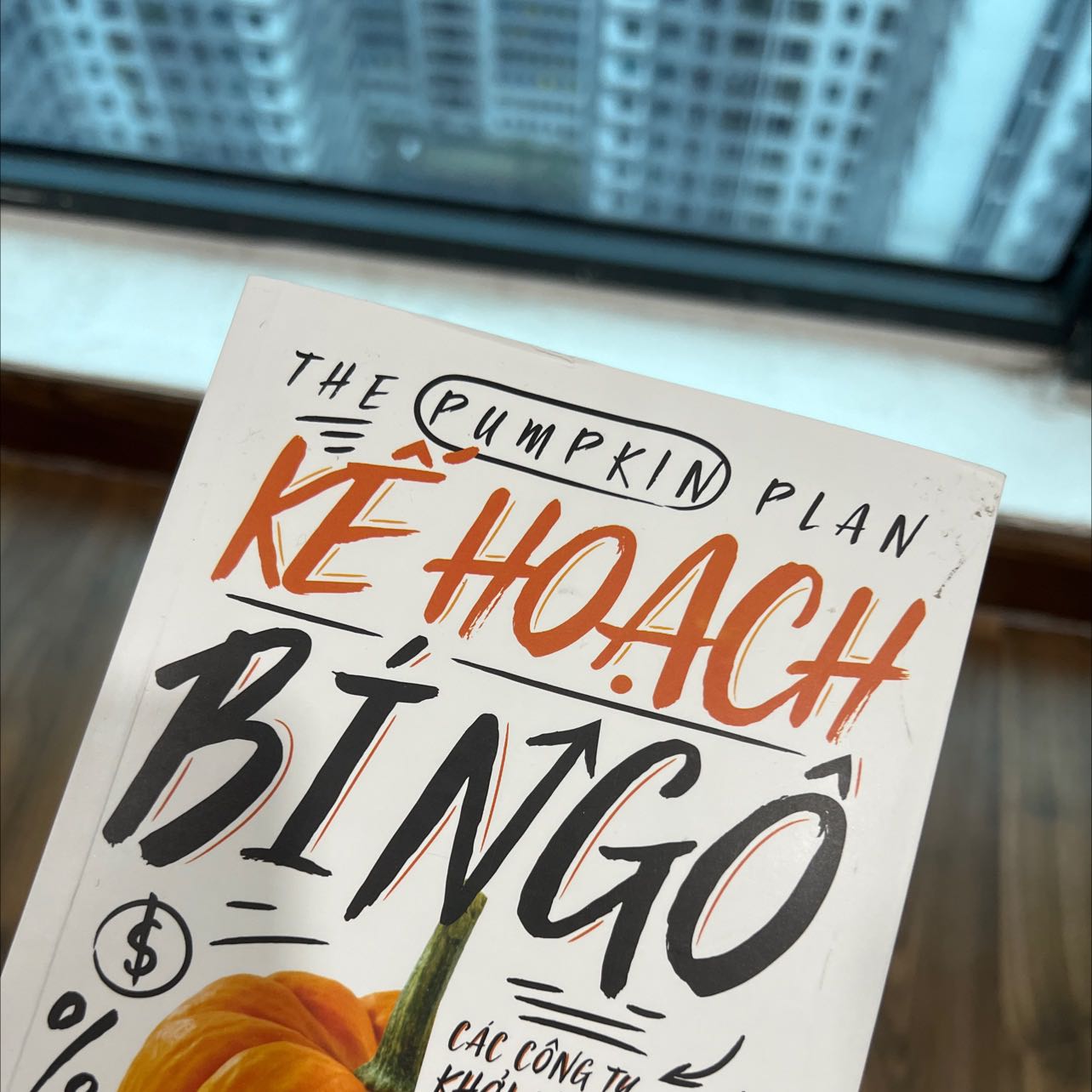 Sách được bọc kĩ càng, sách đến tay không bị trầy xước gì. Ship nhanh và shipper cũng thân thiện, nhiệt tình. Nội dung sách hay, rất hữu dụng cho những bạn startup.