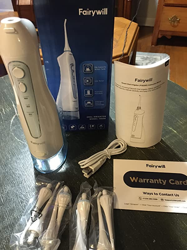 Máy dùng thích, pin lâu hết, bình nước khá dễ thêm nước. Lần đầu dùng tôi ko quen nên nước bắn tung tóe khắp nơi. Nhưng về sau khi tìm được vị tí đặt vòi thoải mái rồi thì thấy ok lắm. 3 chế độ cho nhu cầu sử dụng khác nhau, tặng kèm nhiều đầu vòi, giá cả tương xứng với chất lượng. Nói chung là tốt