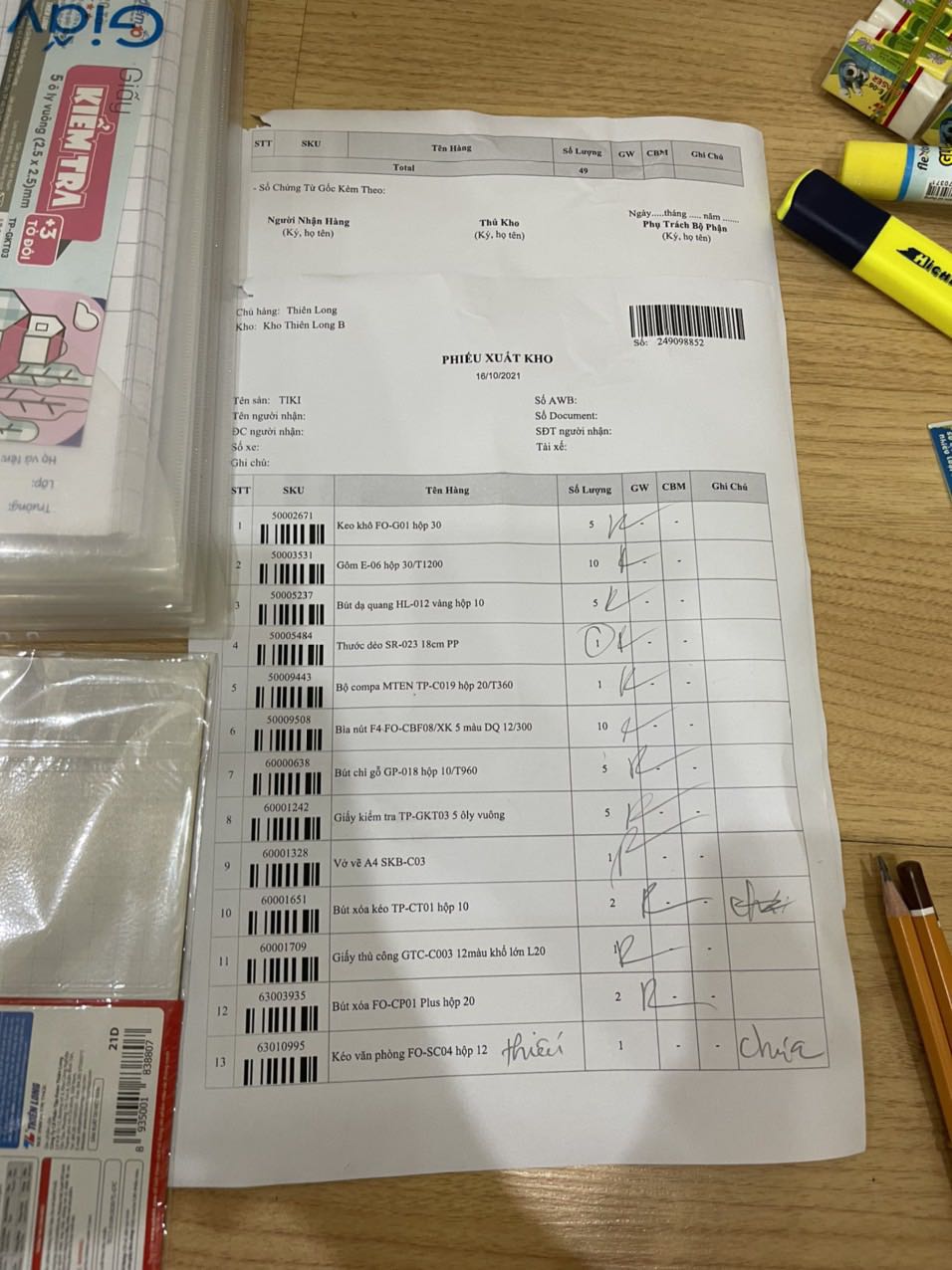 món này giao thiếu, không có trong thùng