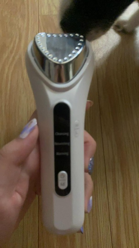 Mình cũng tham khảo rất nhiều rồi mới quyết định chọn shop, vì cũng băn khoăn thấy shop giá cao hơn so với những shop khác.
Nhưng đúng xem đánh giá nhiều ng mới hiểu, mua rồi lại càng thấy đúng là đáng tiền các bạn ạ !!!