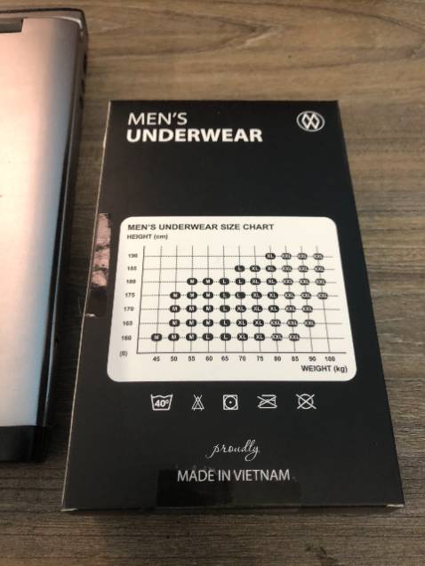 NÊN MUA !!
Coi review đánh giá mới dám mua. quả thật chất lượng thì mình thấy khá ổn, giá tốt so với hãng đồ lót lơn onoff, bilux... nhưng chất lượng không chênh quá nhiều. Đánh giá cao sản phẩm ,đầu tư hộp đẹp để người mua nhớ tới. Mình làm quà tặng, người nhận rất thích sản phẩm của  shop. 5* NÊN MUA !!
Coi review đánh giá mới dám mua. quả thật chất lượng thì mình thấy khá ổn, giá tốt so với hãng đồ lót lơn onoff, bilux... nhưng chất lượng không chênh quá nhiều. Đánh giá cao sản phẩm ,đầu tư hộp đẹp để người mua nhớ tới. Mình làm quà tặng, người nhận rất thích sản phẩm của  shop. 5*