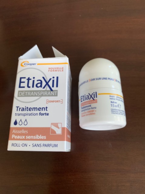 Nhận hàng khá ưng! Đã xem review nhiều về sản phẩm này, hôm nay nhận tem mác còn nguyên vẹn, lọ nhỏ nhỏ xinh xinh, tối dùng luôn!