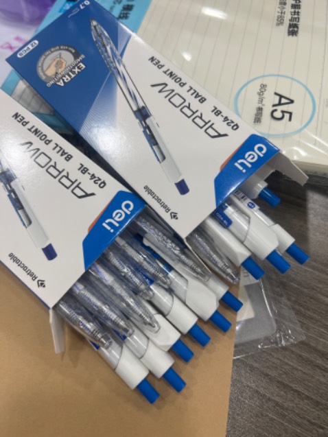 Mua 20 cái bút mà 34k tính ra hơn 1k 1 cái siêu sẻ viết rất mướt