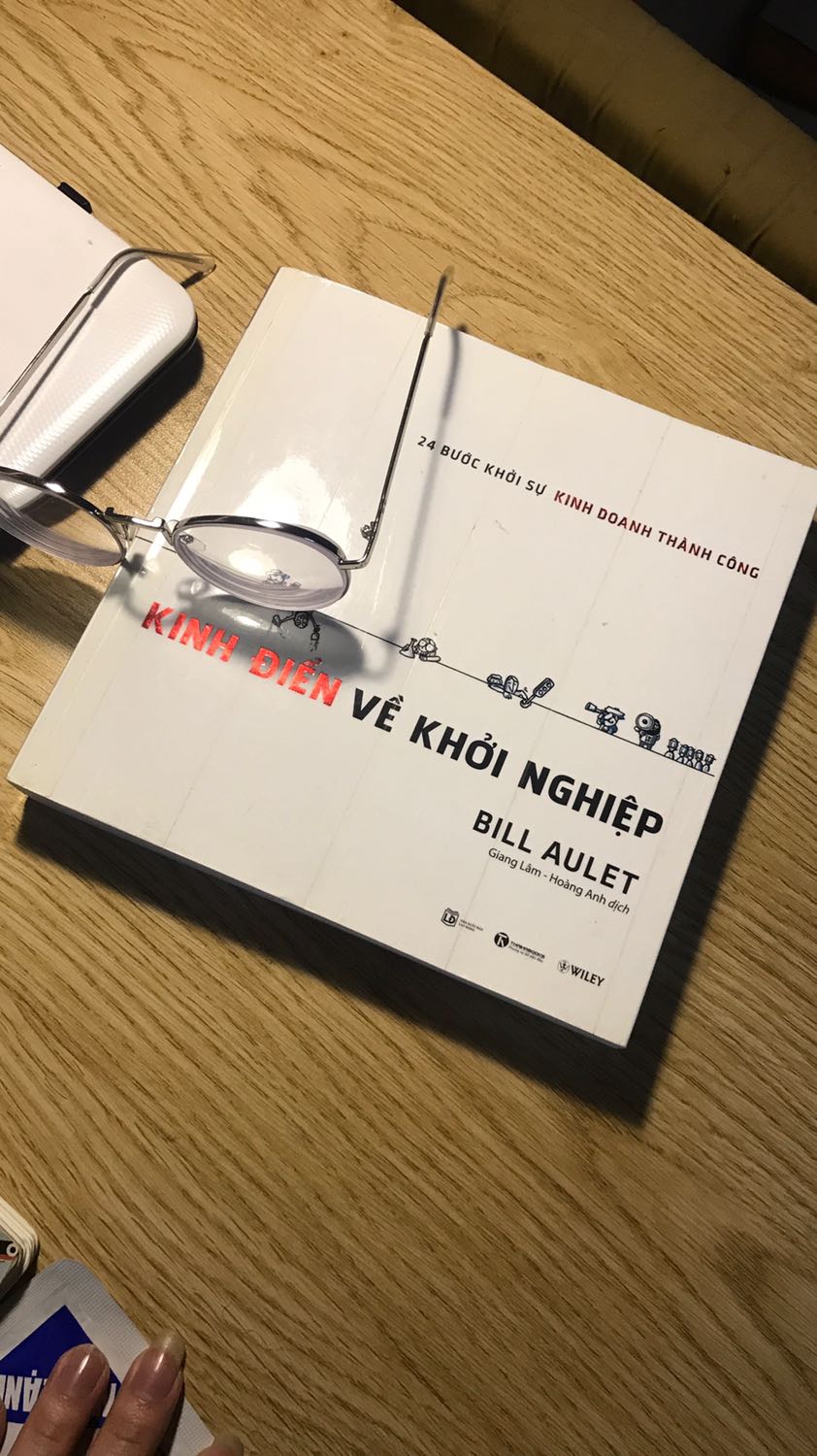 Dành cho những ai cần có 1 cái nhìn tổng quát về khởi nghiệp. Để biết mình còn thiếu cái gi có cái gi để phục vụ cho công việc đào sâu tìm hiểu nhiều hơn về những lĩnh vực mình cần.