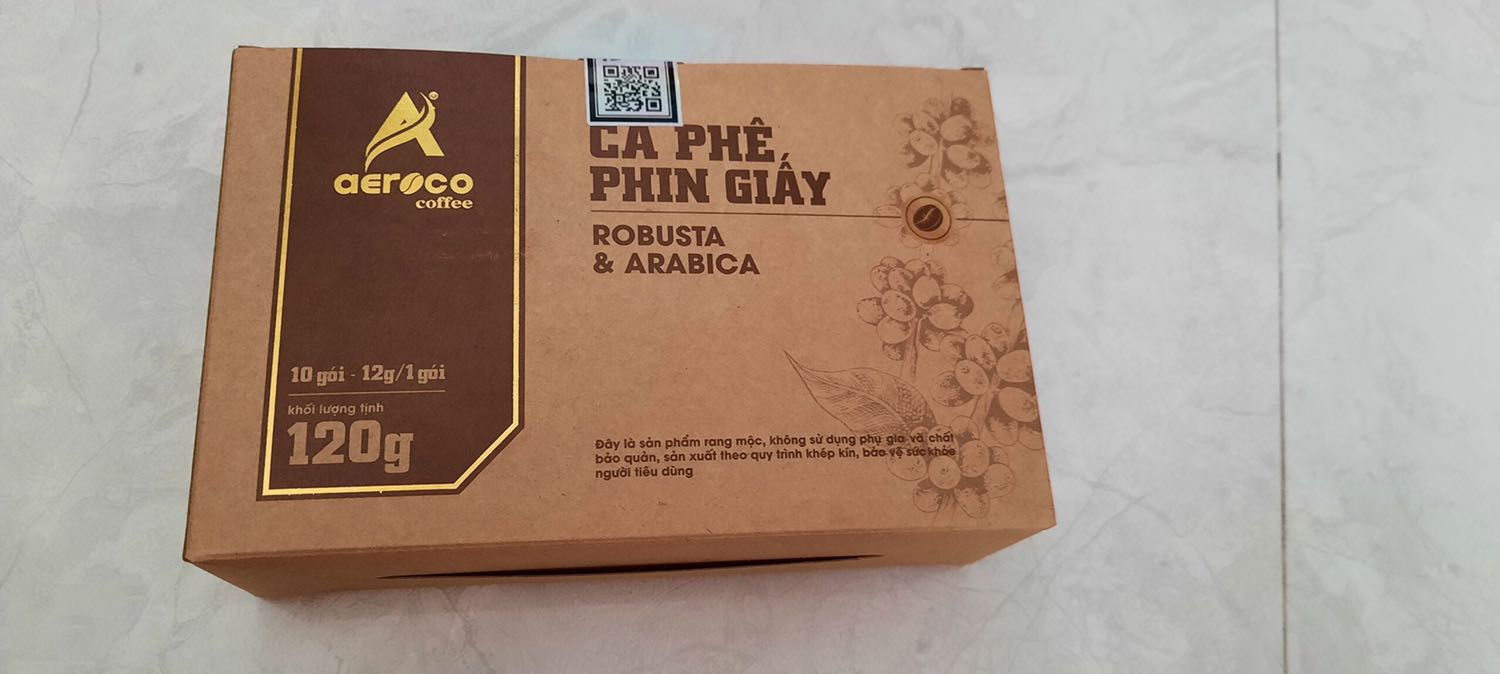 Nhận hàng được 1 ngày rồi, chờ pha uống mới đánh giá. 
Cf phin giấy dễ sử dụng, mùi thơm, đậm đà, phù hợp với văn phòng. Ưng loại này rồi, sẽ ủng hộ shop dài dài ^^