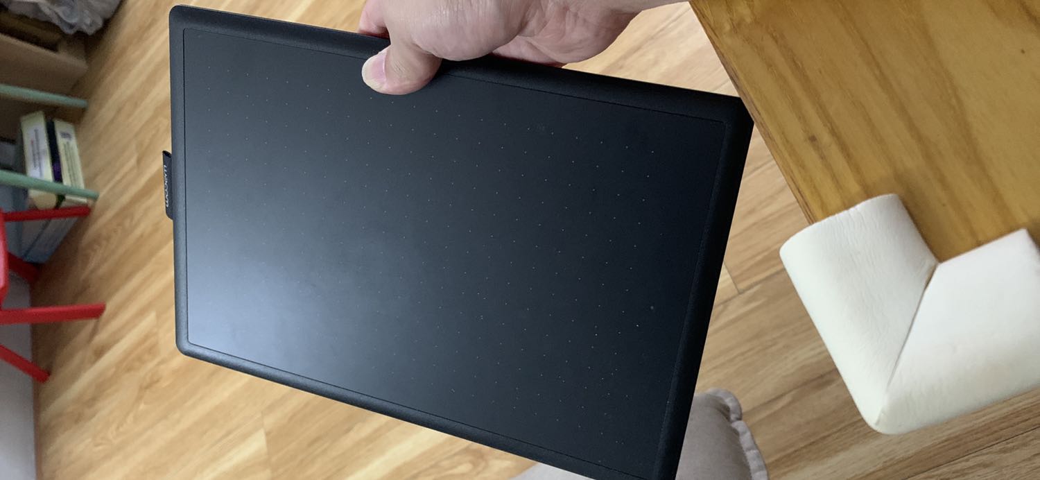 Bảng hoạt động ổn định. Hiện mình đã dùng hơn một tháng và chưa thấy vấn để gì.