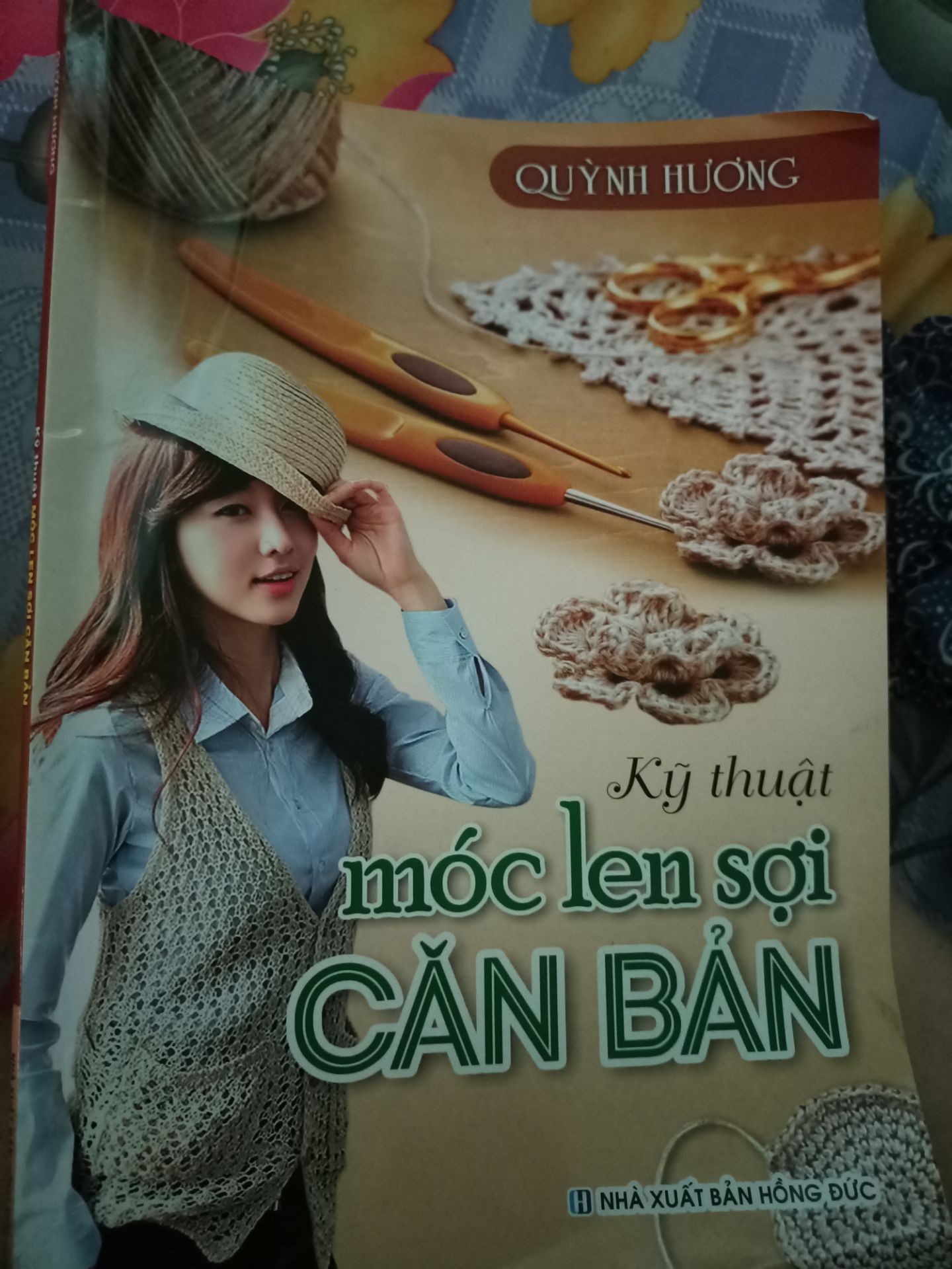 sách dễ xem, thích hợp cho những người mới bắt đầu học móc