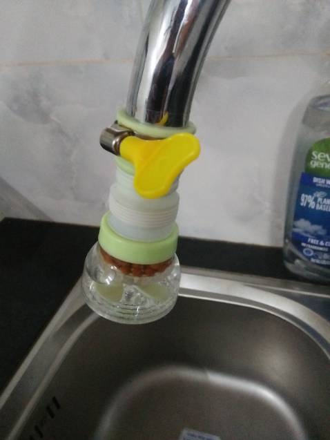 Điểm trừ duy nhất là sản phẩm này xuất xứ từ TQ, còn lại thì đây là một sp quá tuyệt vời. Giải quyết được vấn đề bắn nước ra sàn, tiết kiệm nước, rửa bát nhanh và cảm giác sạch hơn. Tiki giao hàng cực nhanh, nhân viên giao hàng thân thiện. Rất đáng mua nhé mọi người. Cho shop 5* nhé!