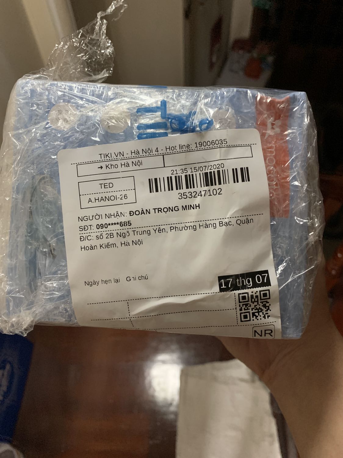 Mới nhận được hàng đặt từ 15/7 siêu nhanh.

Hàng hoá bọc cẩn thận, thích cái kẹp với quạt có thể kéo chỉnh được các góc.

Mùa này không sợ nóng nữa rồi!!

Cám ơn shop