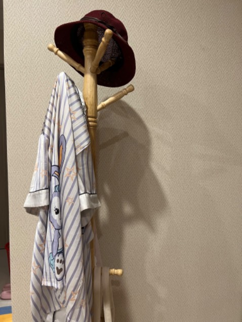 Cây treo dễ lắp ráp. Chịu lực chắc chắn. Gọn đẹp. Cho shop 5 sao.