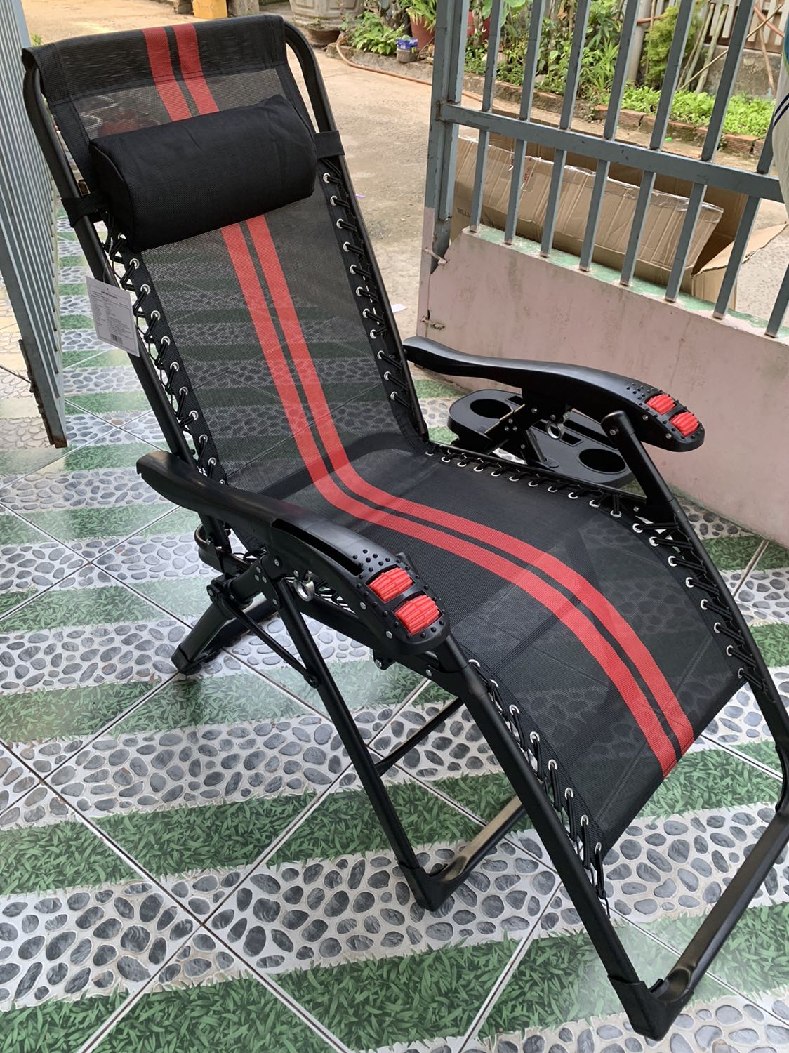 Hàng y hình, có cái bị đóng bụi xíu nha, có giấy bảo hành nữa nha mọi người. Nên mua nha