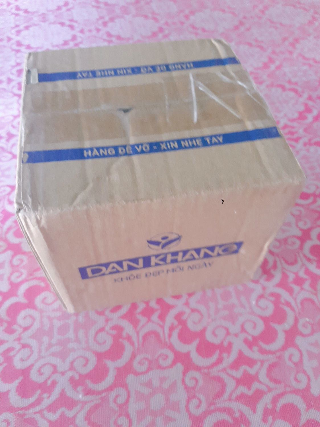 Sản phẩm chưa dùng nên chưa đưa ra cảm nhận được, mong dùng tốt, điểm trừ nhẹ về khâu đóng gói và giao hàng.