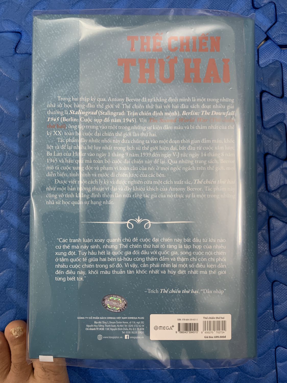 Sách hình thức rất đẹp, giấy trắng tinh. Đã đọc quyển sách được dịch trước đó của tác giả về trận chiến Stalingrad nên mua thêm quyển này, nội dung chắc chắn sẽ hay.
Vote 5 sao. Sẽ tiếp tục ủng hộ Tiki.
