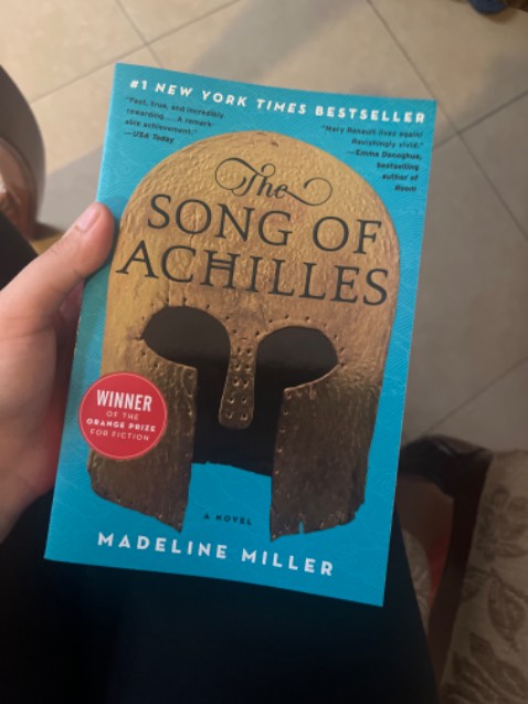 Siêu okeeeee, sách k bị móp méo, giá hời mua có 2xx hoi, giá bìa quy đổi ra tiền Việt tận 4xx cơ