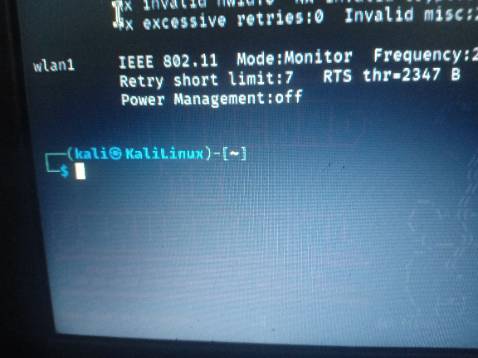 Tốt, tốc độ nhanh, ổn định, bắt sóng cực xa. Tương thích với cả Kali Linux và Windows, cắm vào là dùng ngay. Dùng để hack với cả Kali thì 10/10, có hỗ trợ monitor mode và dùng để deauth hay crack pass wifi thì ok và cũng chả cần cài driver 👌👍