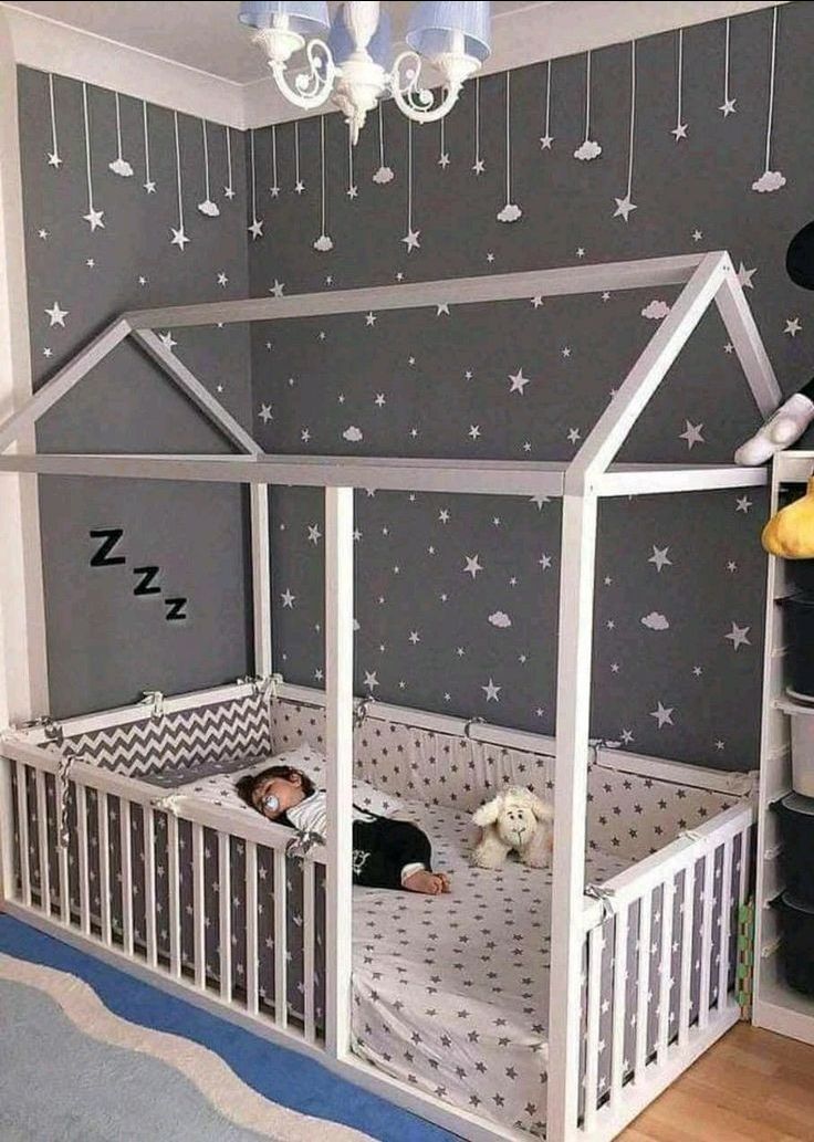 tã này êm, form dài hơn Moony trắng nhưng ngang nhỏ hơn chút. rất hợ với bé nào đùi to. dùng đêm thoải mái luôn k hề bị tràn hay ướt mông bé. rất thích luôn.  cảm ơn Tiki tã này êm, form dài hơn Moony trắng nhưng ngang nhỏ hơn chút. rất hợ với bé nào đùi to. dùng đêm thoải mái luôn k hề bị tràn hay ướt mông bé. rất thích luôn.  cảm ơn Tiki