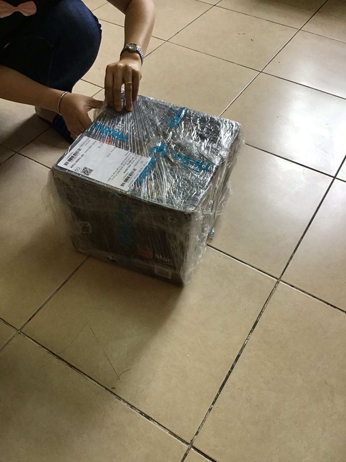 Đóng gói cẩn thận, hàng chất lượng, mình mua cả 3 bộ giống nhau, cho nhà mình 1 bộ, nội 1 bộ, ngoại 1 bộ. Cực kỳ hài lòng, giao hàng nhanh. Đặc biệt xửng hấp nhỏ nhỏ xinh xinh,...