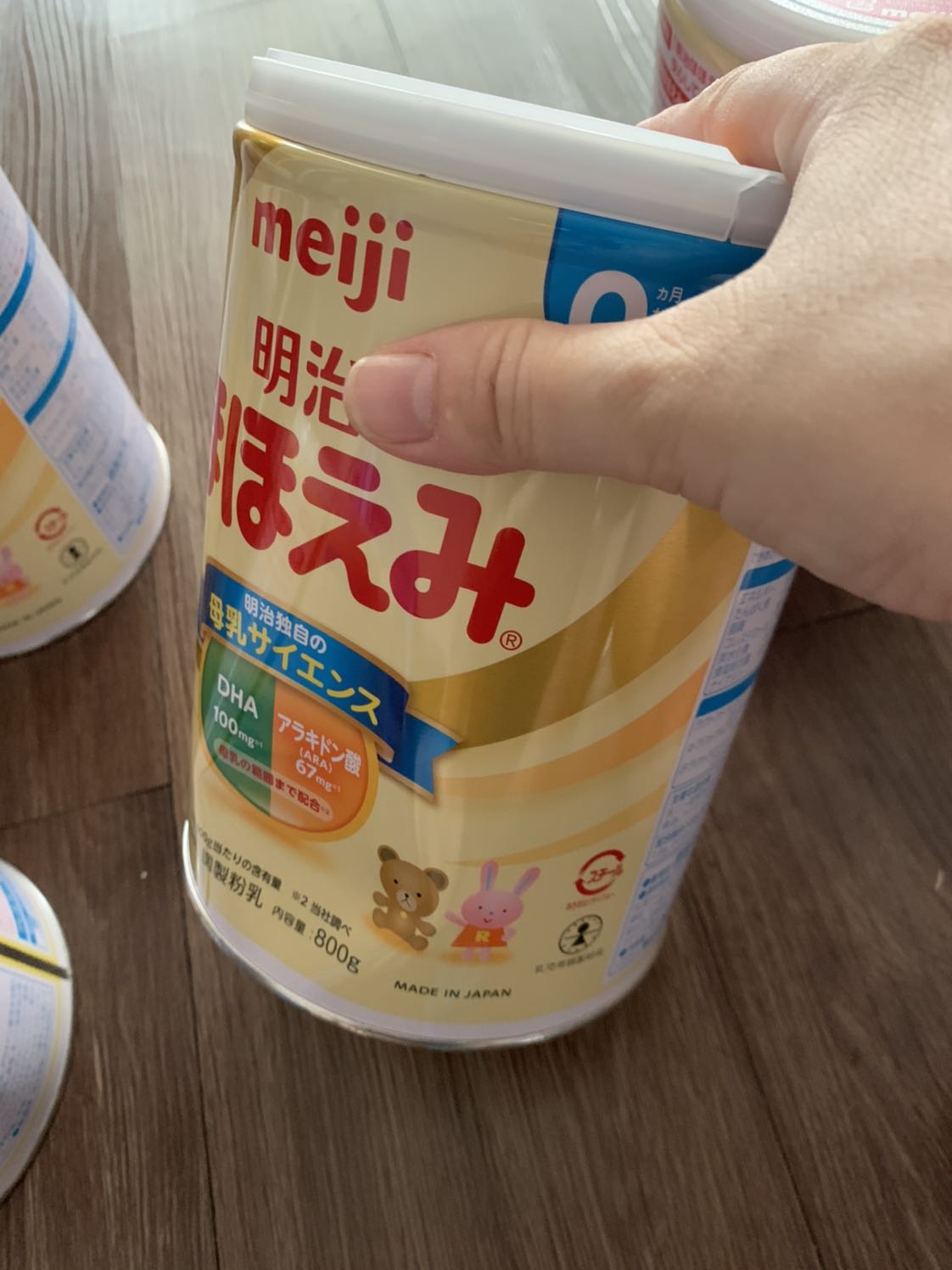 Shop gói hàng cẩn thận, date sp xa. Tuy nhiên bên ship giữ hàng lâu, khi hàng giao tới thì 3/5 hộp sữa bị móp méo.